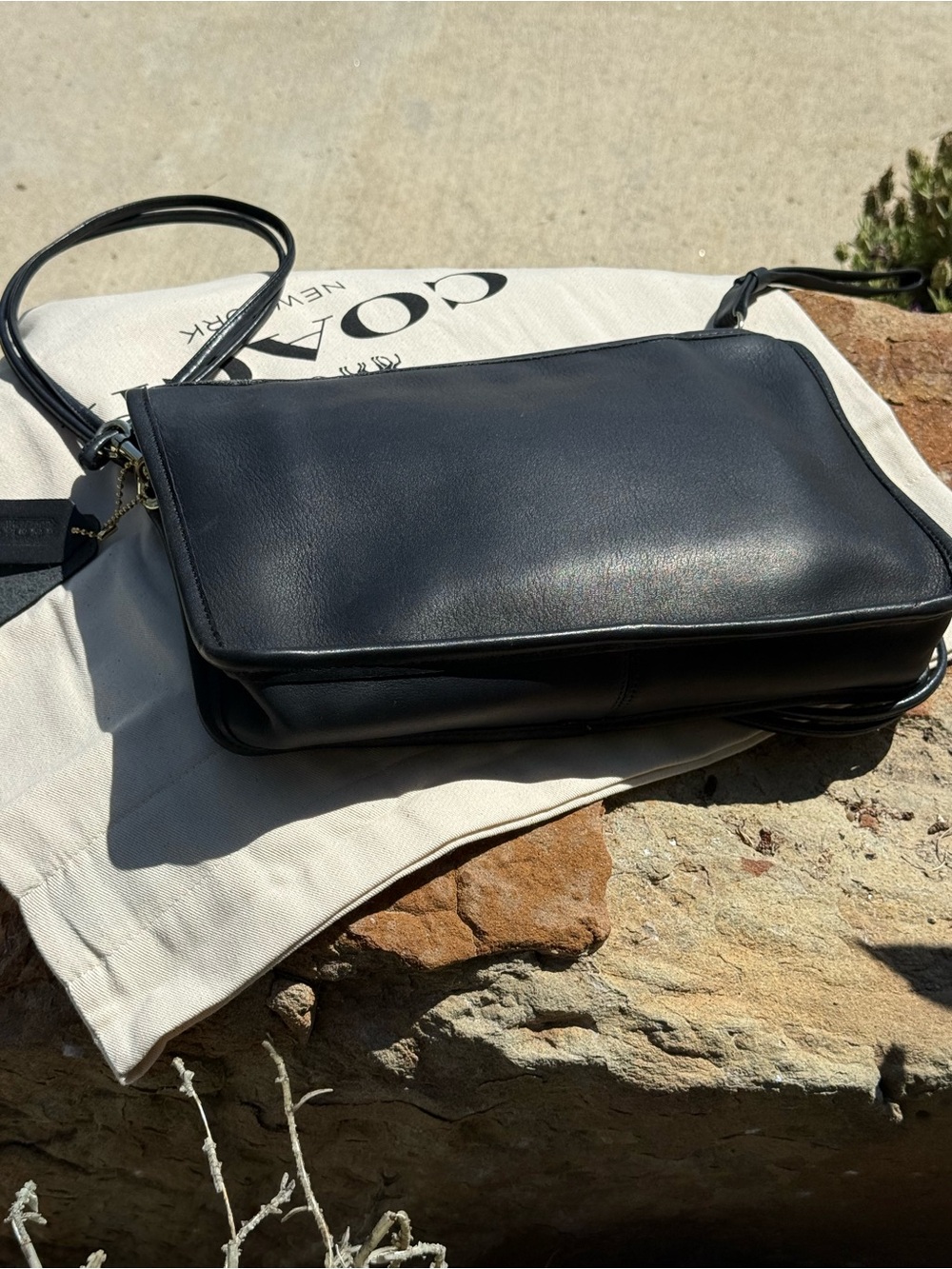 Coach RARE Vintage NYC Black Convertible Clutch w/ Original Suede HT #9635 - Picture 16 of 16